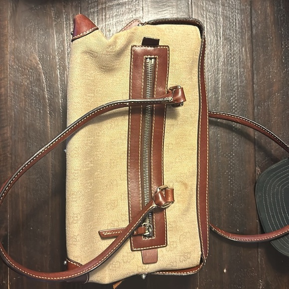 Dooney & Bourke purse - Picture 2 of 5